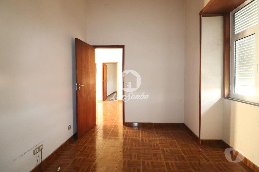 Apartamentos a venda Vila Nova de Gaia - Fotos para Moradia Senhorial T6 - Madalena - Porto (259-M-00170)