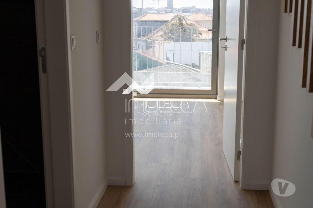 Apartamentos a venda Matosinhos - Fotos para Matosinhos-T3+1 DUPLEX NOVO em Leça da Palmeira (A 01847)