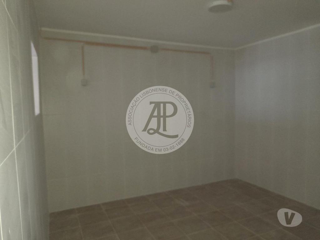 Comprar Loja Loures - Fotos para R OLIVENÇA 12 LOJA
