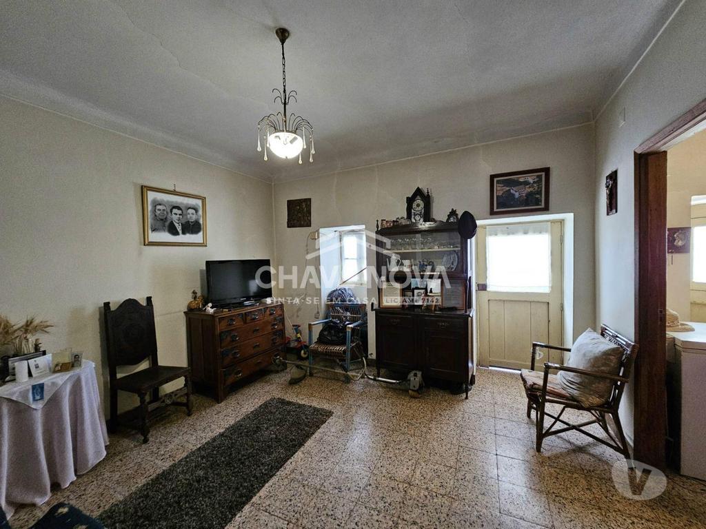 Apartamentos a venda Cinfães - Fotos para Cinfaes-Moradia Isolada V2 em Espadanedo (Cinfães) (GN 01844)