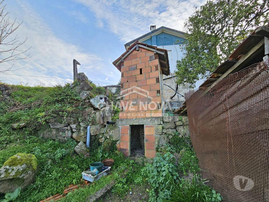 Apartamentos a venda Cinfães - Fotos para Cinfaes-Moradia Isolada V2 em Espadanedo (Cinfães) (GN 01844)