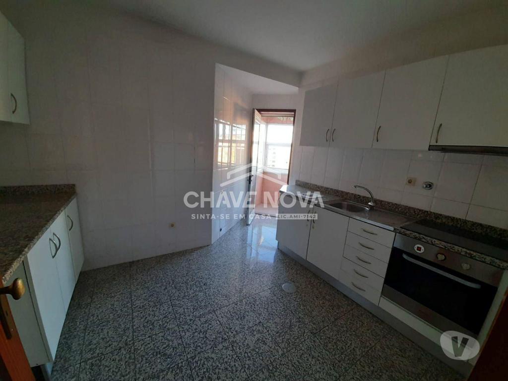 Apartamentos a venda Gondomar - Fotos para Gondomar-Apartamento T3, Rio Tinto (RT 02508)