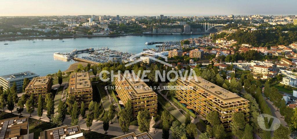 Apartamentos a venda Vila Nova de Gaia - Fotos para Vila-nova-de-gaia-Apartamento T4 NOVO com Varanda (AR 04177)