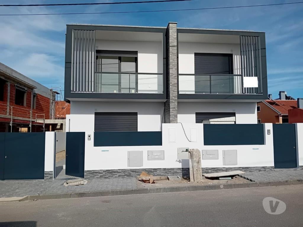 Apartamentos a venda Seixal - Fotos para Seixal-Moradia T4 em Fernão Ferro (SXL 00091)
