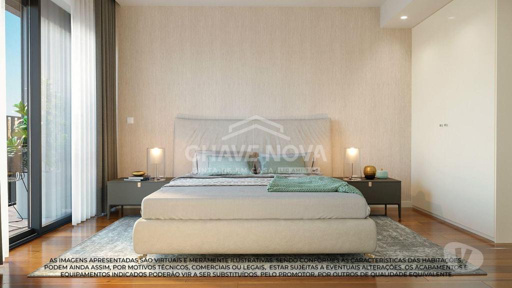 Apartamentos a venda Vila Nova de Gaia - Fotos para T1 Novo último piso com varanda lugar de garagem e arrumo