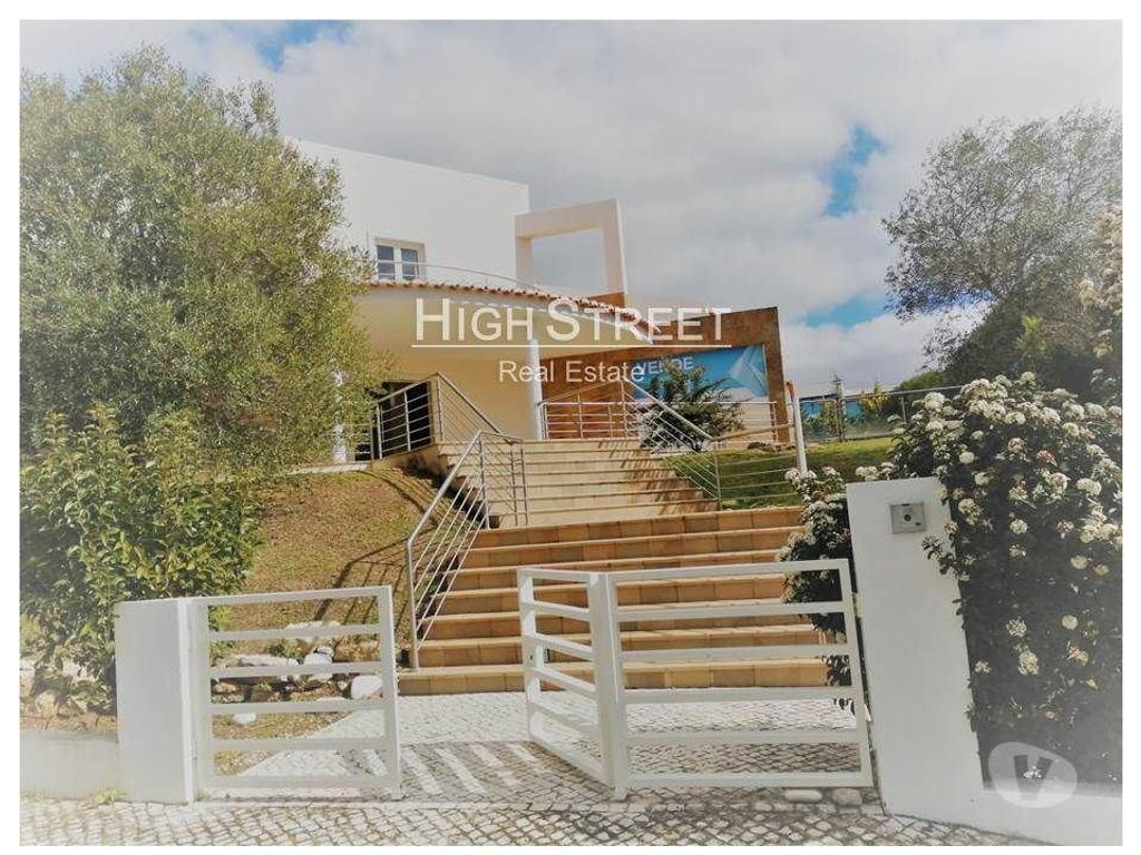 Apartamentos a venda Sintra - Fotos para Sintra-Moradia de Luxo T4 em Belas (4273)