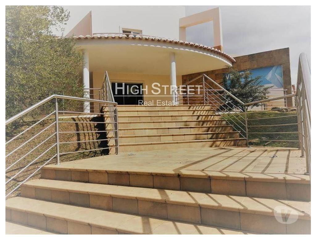 Apartamentos a venda Sintra - Fotos para Sintra-Moradia de Luxo T4 em Belas (4273)