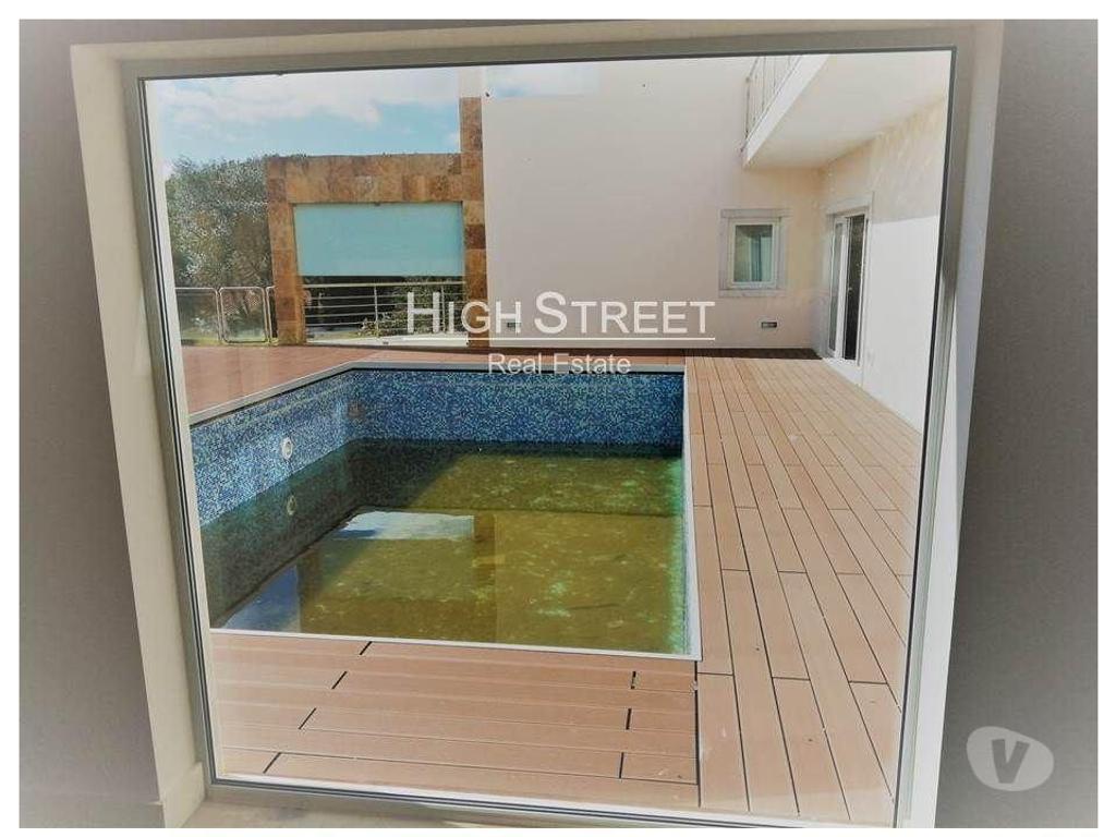 Apartamentos a venda Sintra - Fotos para Sintra-Moradia de Luxo T4 em Belas (4273)