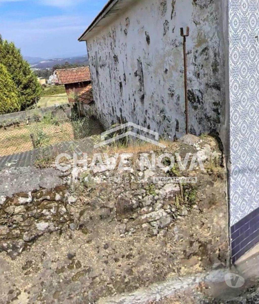 Apartamentos a venda Santa Maria da Feira - Fotos para Moradia V3 C Espigueiro, para Restaurar em Argoncilhe.