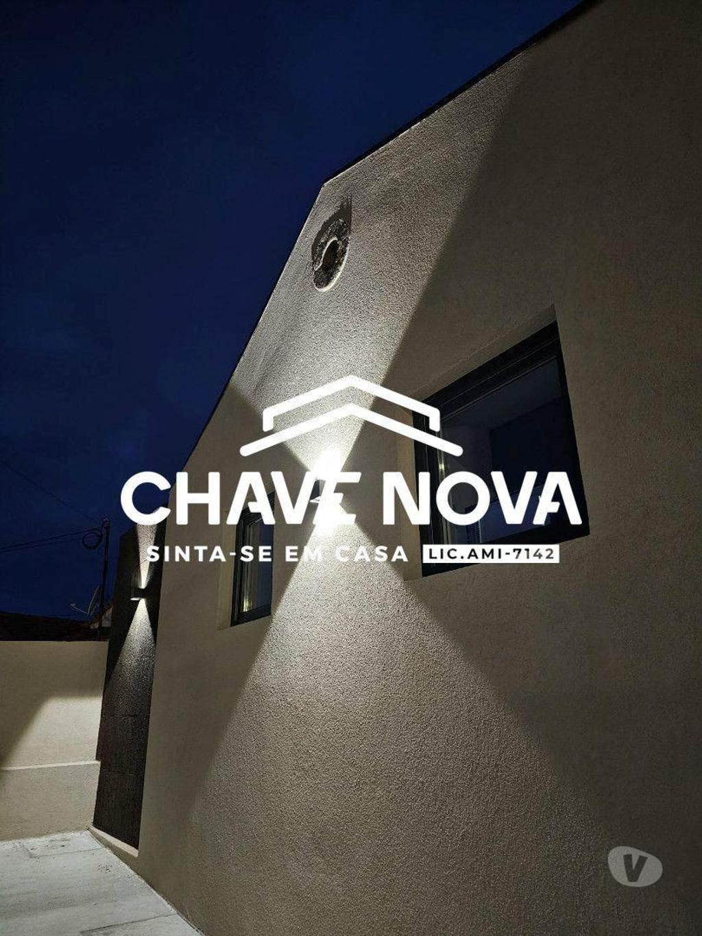 Apartamentos a venda Santa Maria da Feira - Fotos para Moradia com 6 T0s para investidores à venda em Mosteirô - Santa