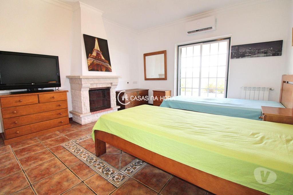 Apartamentos a venda Ourique - Fotos para Moradia isolada com piscina, amplo jardim e vistas sobre o campo