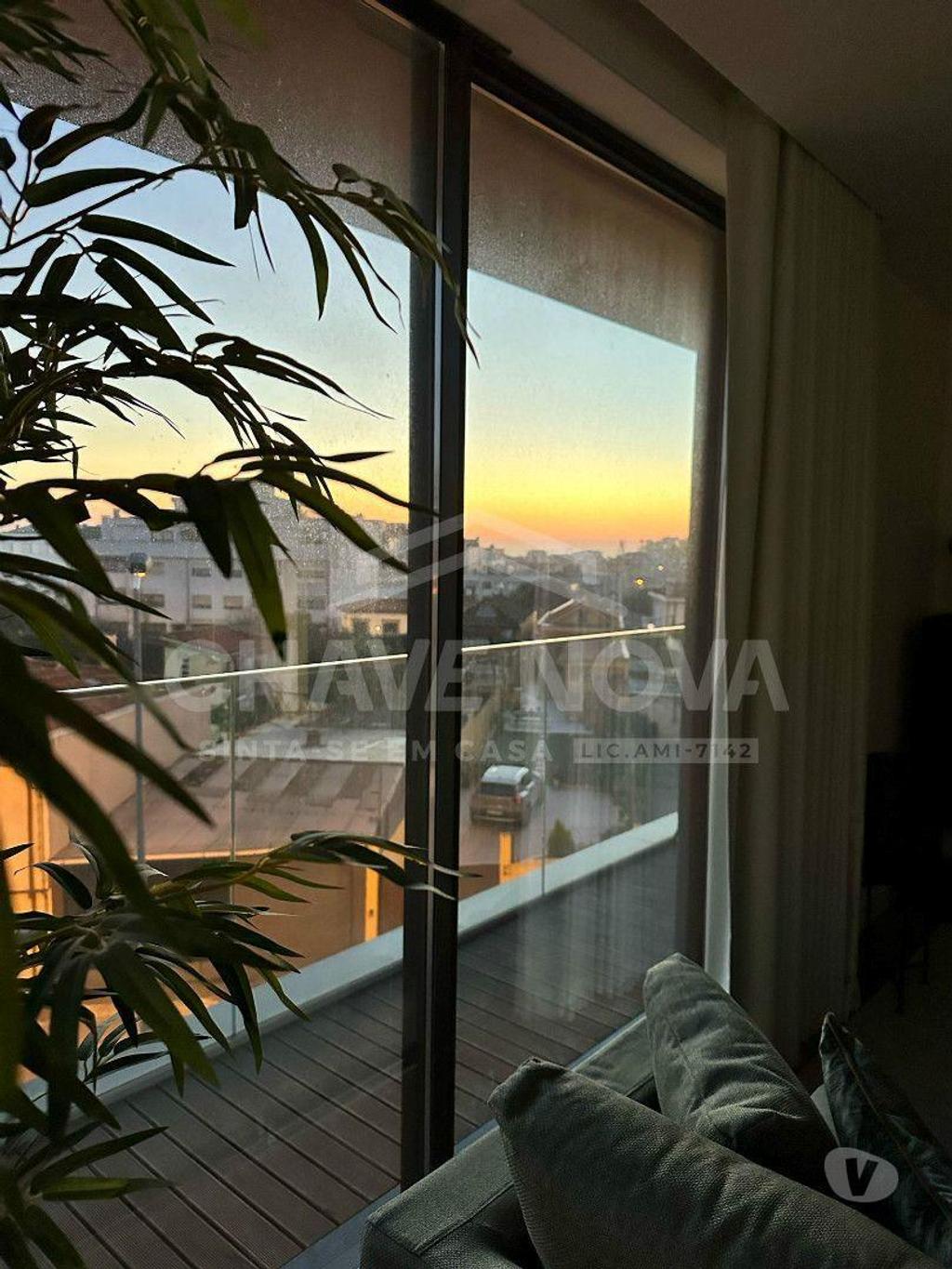 Apartamentos a venda Matosinhos - Fotos para Apartamento T2 de luxo com varanda - Senhora da Hora