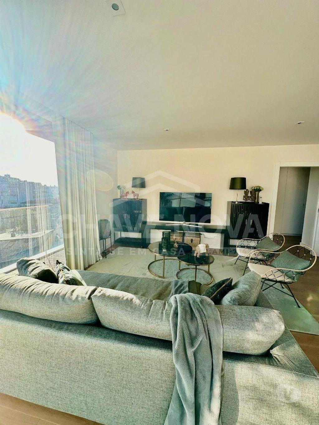 Apartamentos a venda Matosinhos - Fotos para Apartamento T2 de luxo com varanda - Senhora da Hora