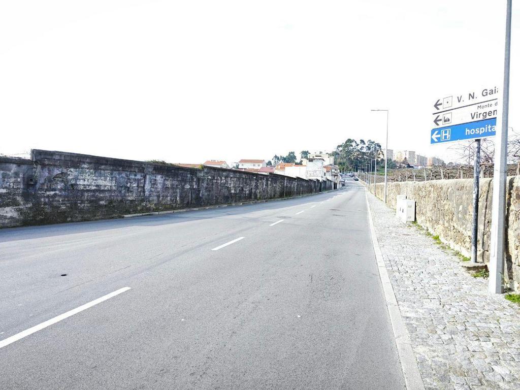 Comprar Loja Vila Nova de Gaia - Fotos para Terreno c 2 frentes - Para construção - Com 8.487m2 - Ao...