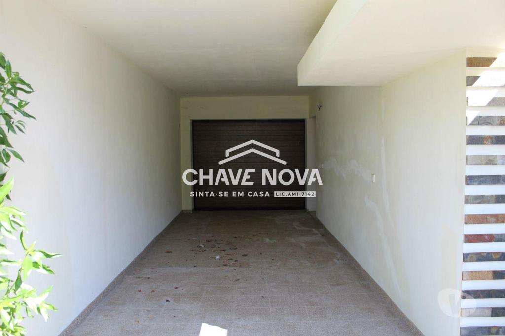 Apartamentos a venda Vila Nova de Gaia - Fotos para Moradia T4 em Pedroso em fase final de acabamentos. (GRJ 00113)