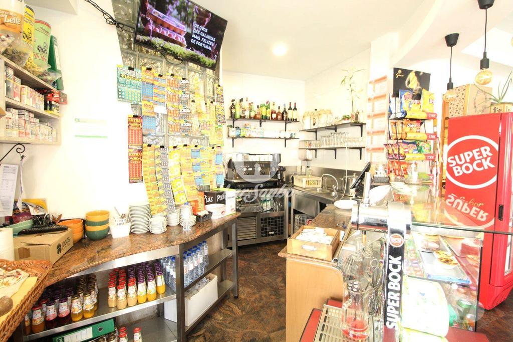 Comprar Loja Vila Nova de Gaia - Fotos para Trespasse café, muito bem localizado, em Coimbrões, V. N. Gaia