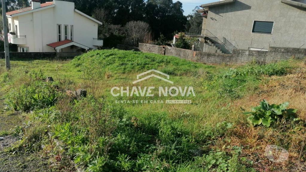 Terrenos Gondomar - Fotos para Terreno para construção de moradia de 4 frentes 2 moradias