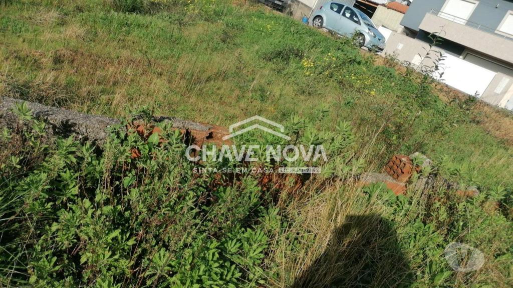 Terrenos Gondomar - Fotos para Terreno para construção de moradia de 4 frentes 2 moradias