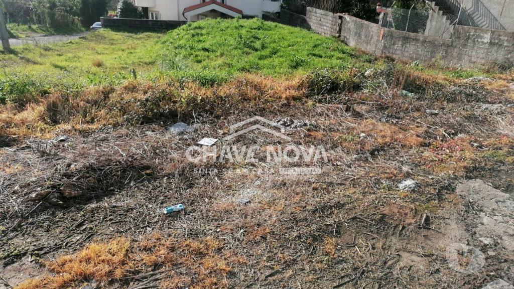 Terrenos Gondomar - Fotos para Terreno para construção de moradia de 4 frentes 2 moradias