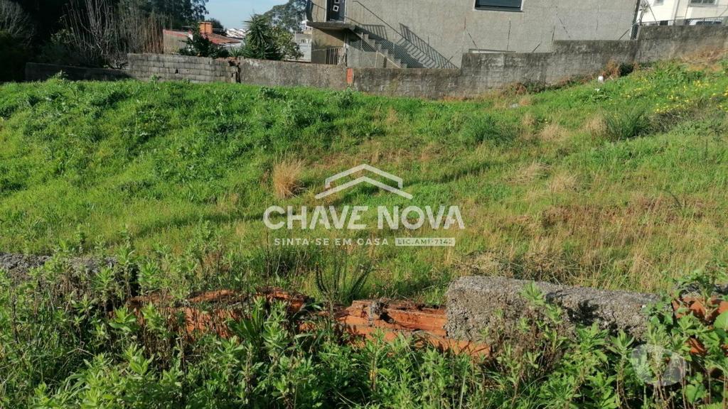 Terrenos Gondomar - Fotos para Terreno para construção de moradia de 4 frentes 2 moradias
