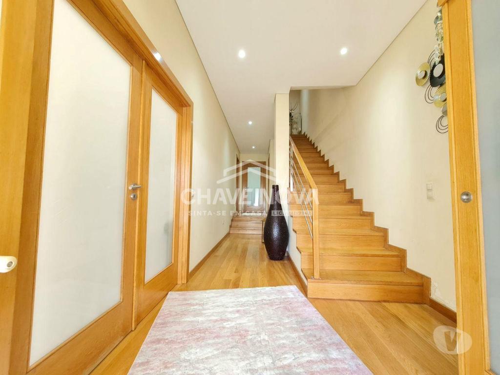 Apartamentos a venda Matosinhos - Fotos para Matosinhos-Moradia Geminada T4 em Leça do Balio (ERM 00001)