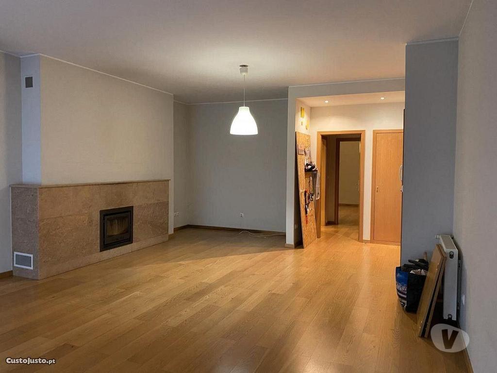 Imóveis para alugar Matosinhos - Fotos para Excelente T1 Equipado Terraço Lugar Duplo Garagem Leça da...