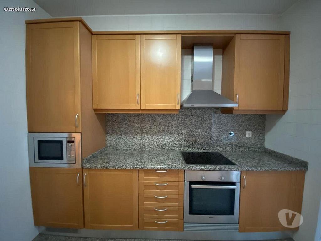 Imóveis para alugar Matosinhos - Fotos para Excelente T1 Equipado Terraço Lugar Duplo Garagem Leça da...