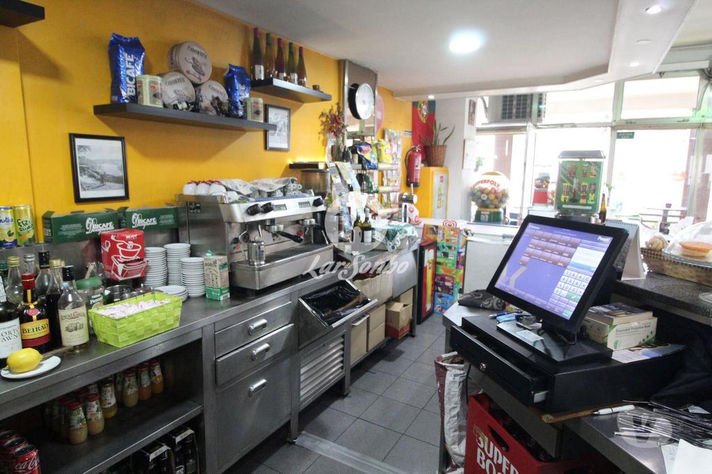 Comprar Loja Gondomar - Fotos para Café Snack-bar em Rio Tinto (centro) - Trespasse
