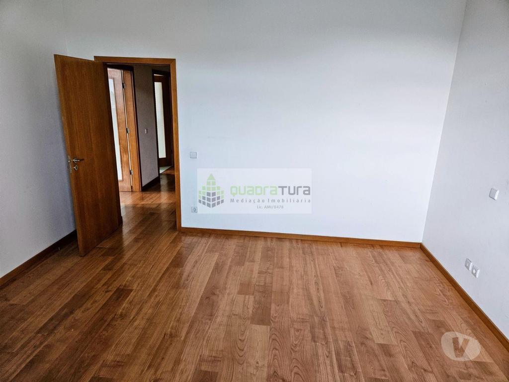 Apartamentos a venda Porto - Fotos para Apartamento T1 Costa Cabral Condomínio fechado Lugar de