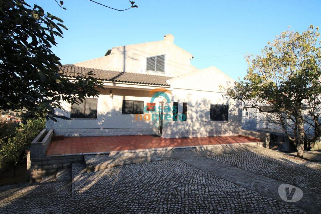 Apartamentos a venda Sesimbra - Fotos para Moradia isolada, 3 pisos com ótimas áreas. Vista panorâmica da