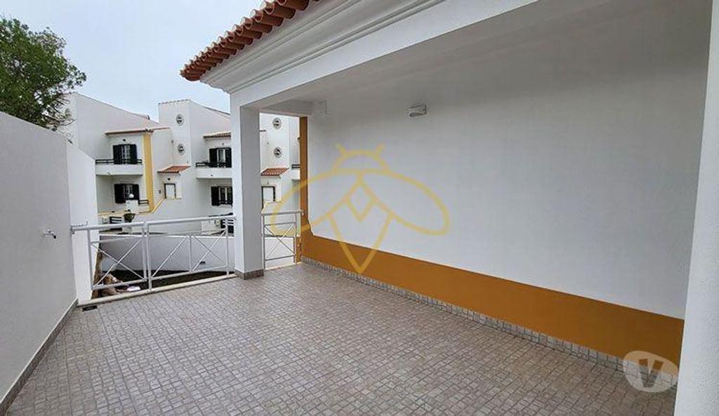 Apartamentos a venda Mafra - Fotos para Moradia V3+1 Geminada, 3 pisos totalmente renovada para venda na