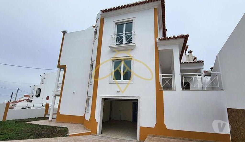 Apartamentos a venda Mafra - Fotos para Moradia V3+1 Geminada, 3 pisos totalmente renovada para venda na