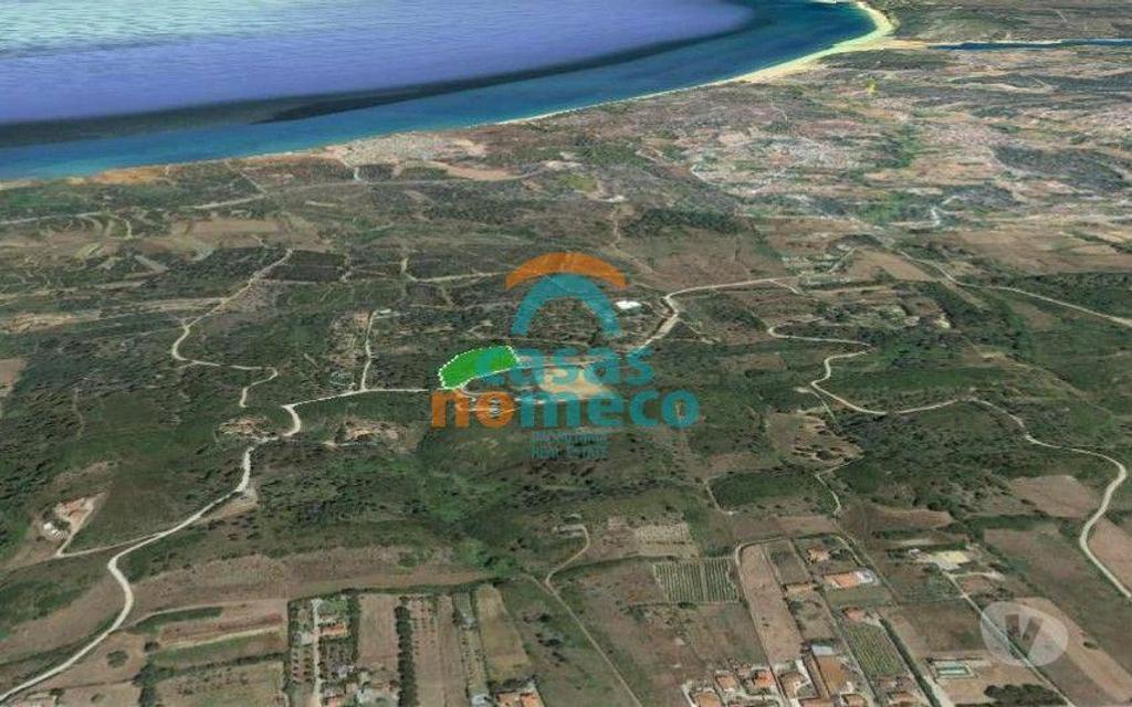 Terrenos Sesimbra - Fotos para Fetais, Rua do Casalinho, terreno rústico com 10.130 m2..