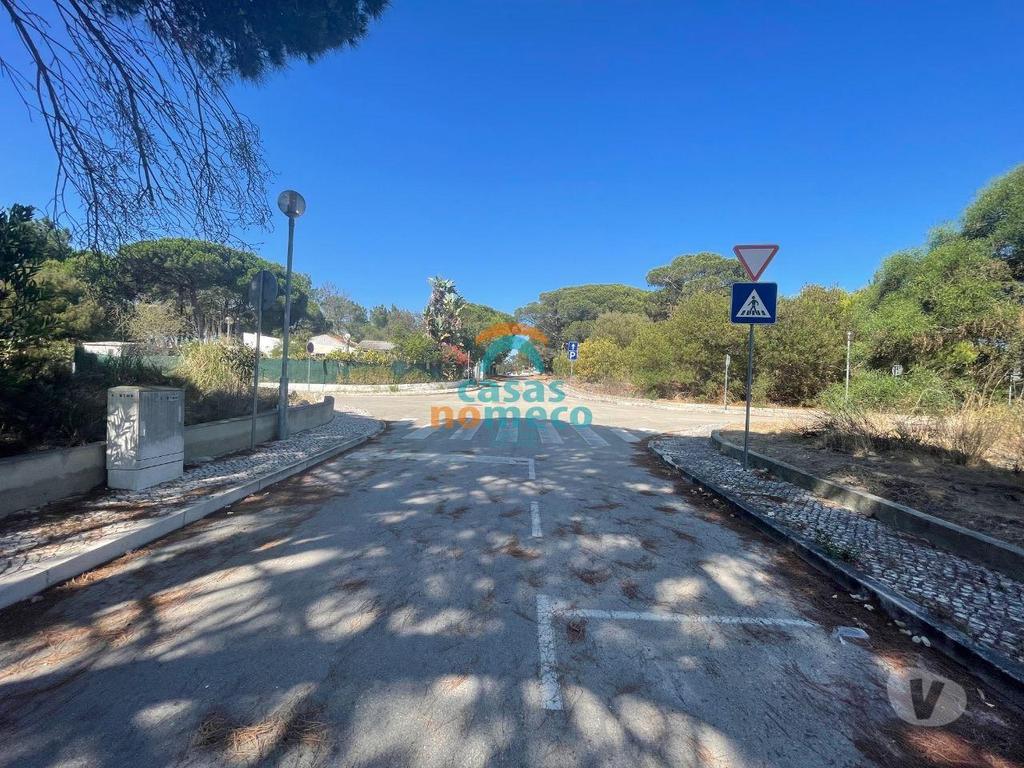 Terrenos Sesimbra - Fotos para Lagoa de Albufeira - Lote para moradia isolada, de gaveto, com 3