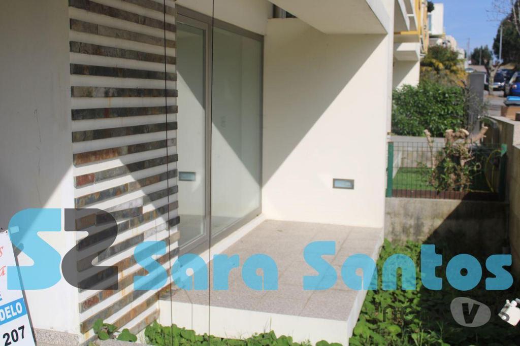 Apartamentos a venda Vila Nova de Gaia - Fotos para Moradia T4 Nova 3 Frentes C 2 Suites aos Carvalhos-Vila Nova
