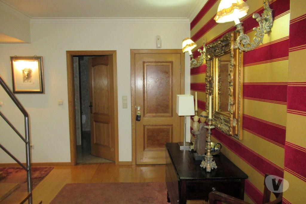 Apartamentos a venda Entroncamento - Fotos para Entroncamento-DUPLEX T4. ELEVADOR. GARAGEM. (2693)