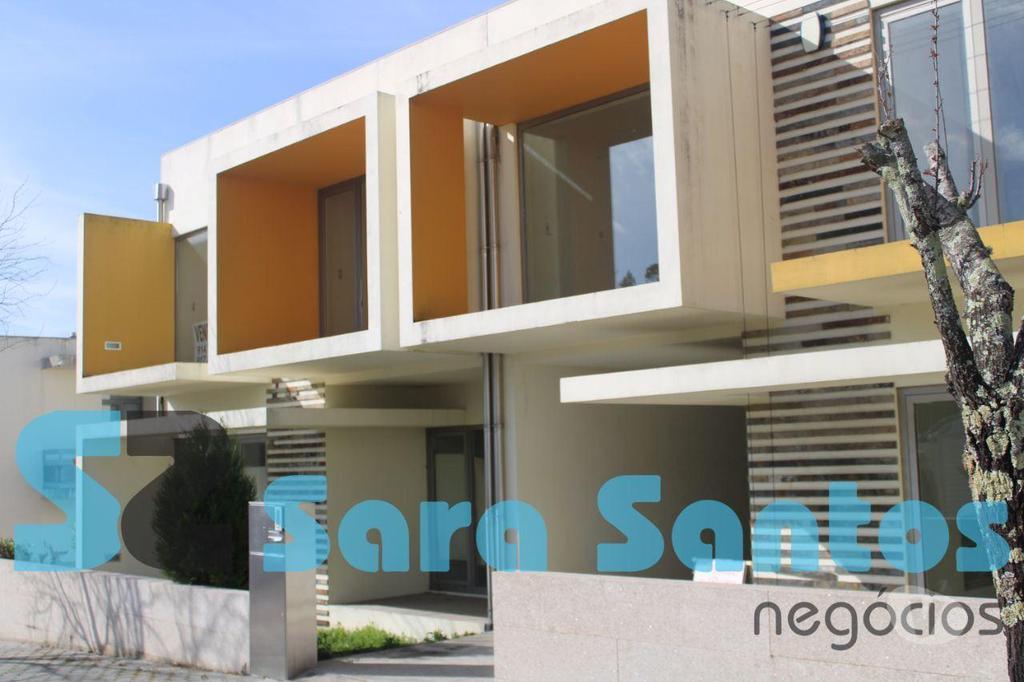 Apartamentos a venda Vila Nova de Gaia - Fotos para Moradia T4 Nova C 2 Suites aos Carvalhos-Vila Nova Gaia