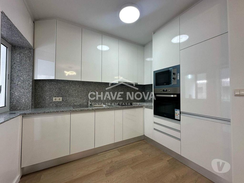 Apartamentos a venda Vila Nova de Gaia - Fotos para Apartamento T2+1 Renovado c Garagem Box no Centro de Gaia