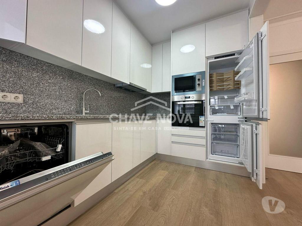 Apartamentos a venda Vila Nova de Gaia - Fotos para Apartamento T2+1 Renovado c Garagem Box no Centro de Gaia