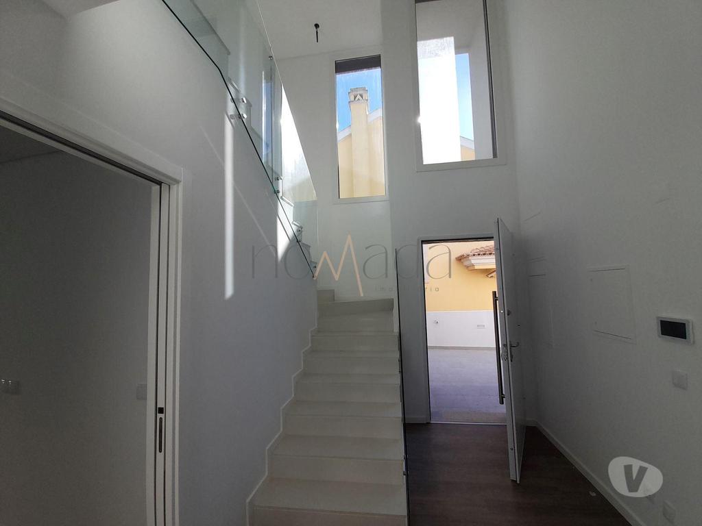 Apartamentos a venda Seixal - Fotos para Fantástica moradia localizada no bairro de Valadares, Seixal