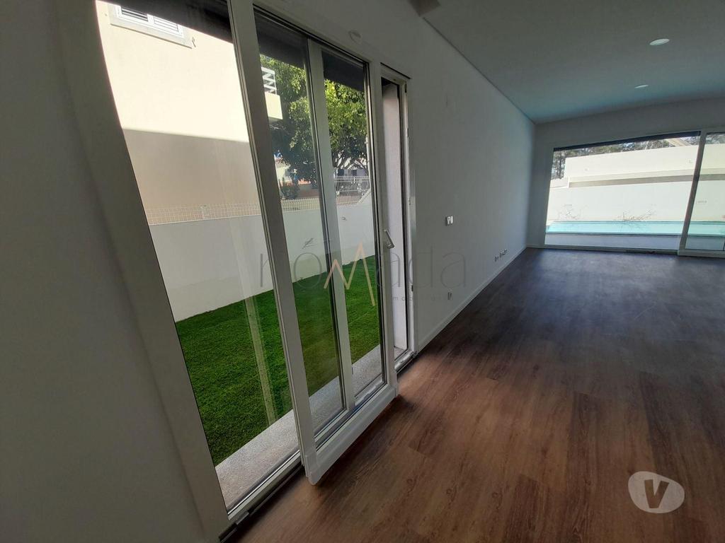 Apartamentos a venda Seixal - Fotos para Fantástica moradia localizada no bairro de Valadares, Seixal
