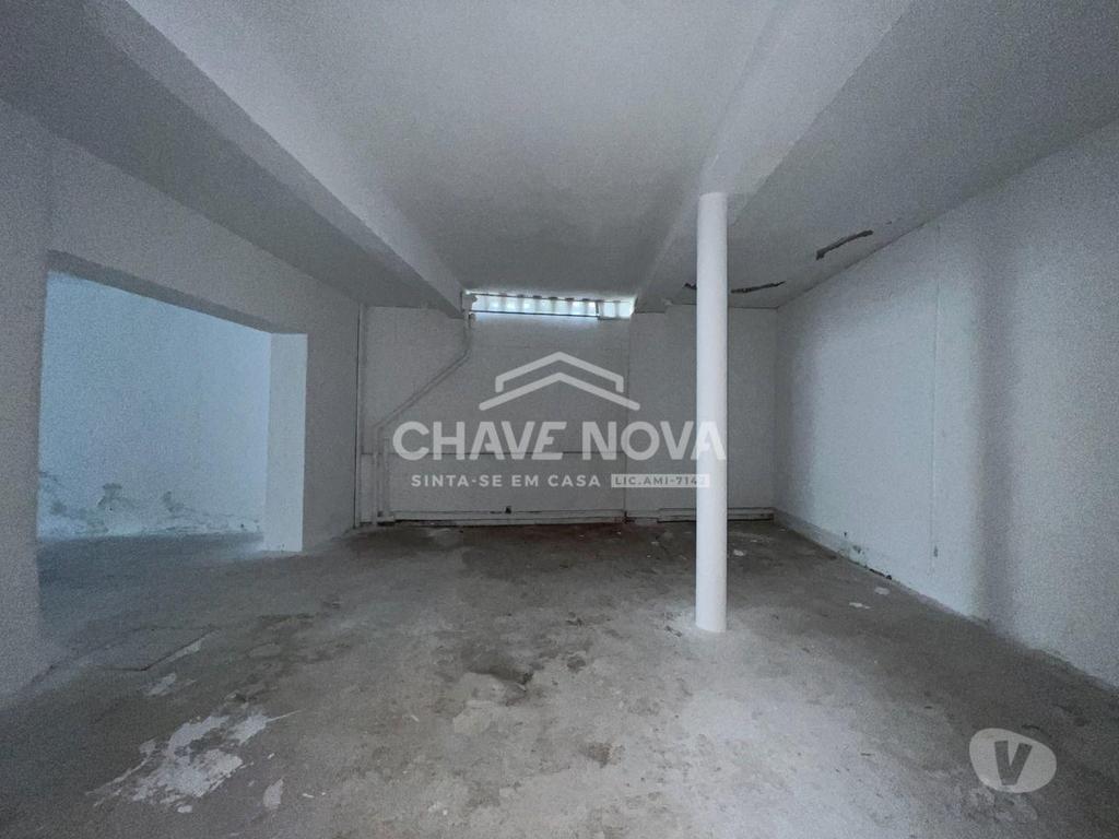 Comprar Loja Vila Nova de Gaia - Fotos para Loja em Mafamude, Vila Nova de Gaia, a 450m da Avenida da...
