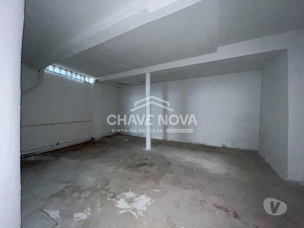 Comprar Loja Vila Nova de Gaia - Fotos para Loja em Mafamude, Vila Nova de Gaia, a 450m da Avenida da...