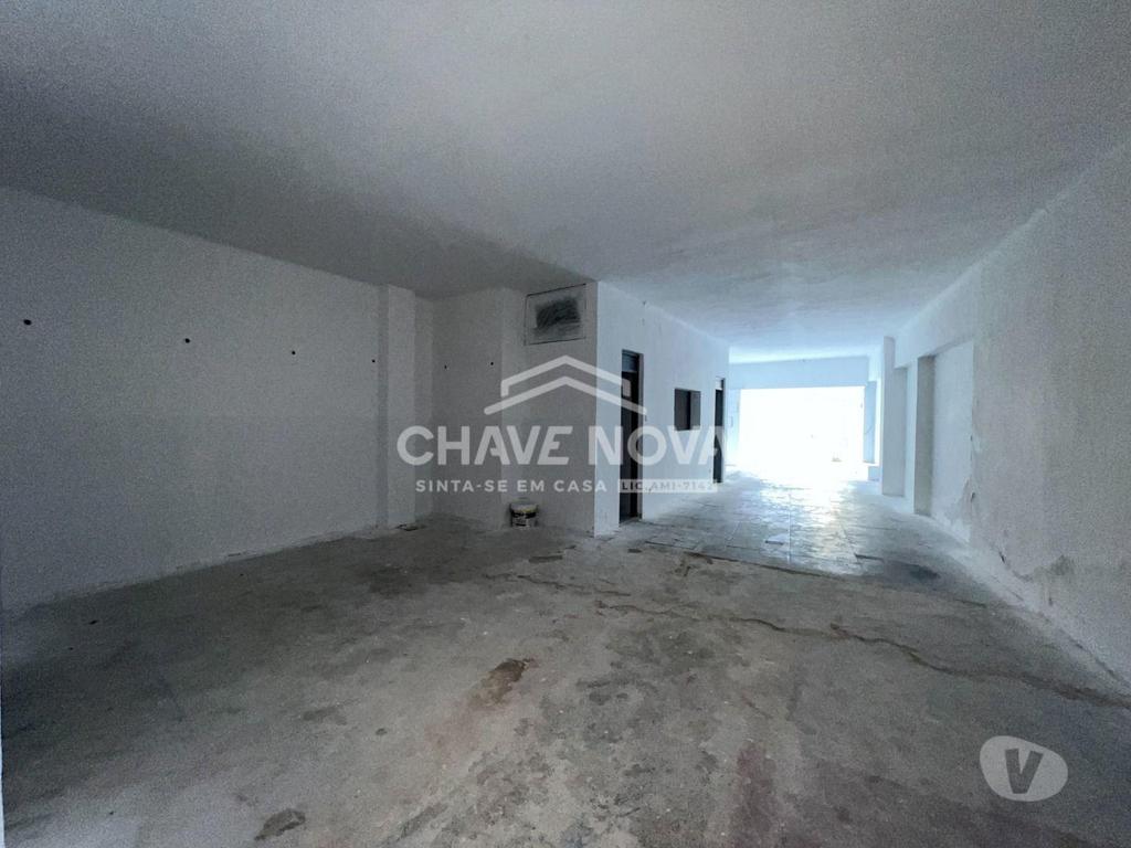 Comprar Loja Vila Nova de Gaia - Fotos para Loja em Mafamude, Vila Nova de Gaia, a 450m da Avenida da...