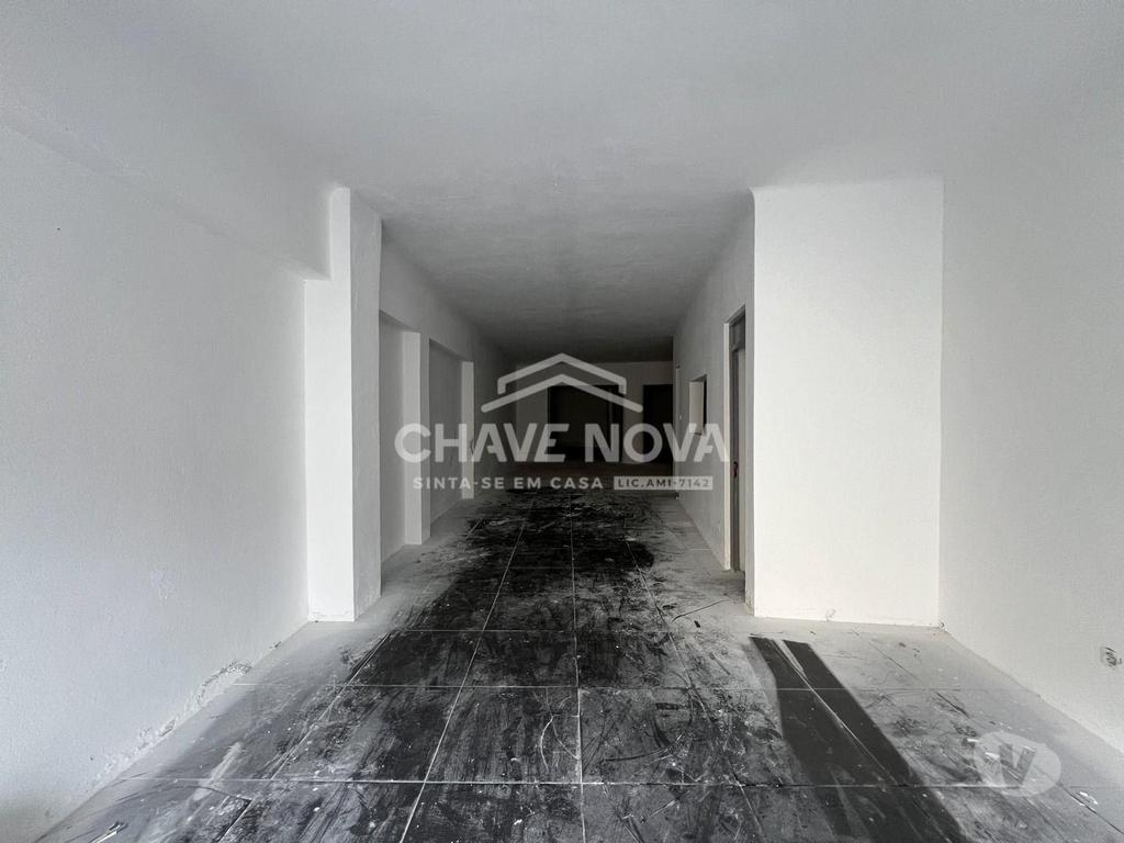 Comprar Loja Vila Nova de Gaia - Fotos para Loja em Mafamude, Vila Nova de Gaia, a 450m da Avenida da...