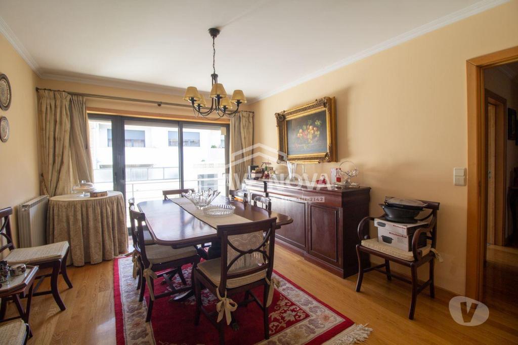 Apartamentos a venda Porto - Fotos para Porto-Moradia T4 na Senhora da Hora (PRTBV 00293)