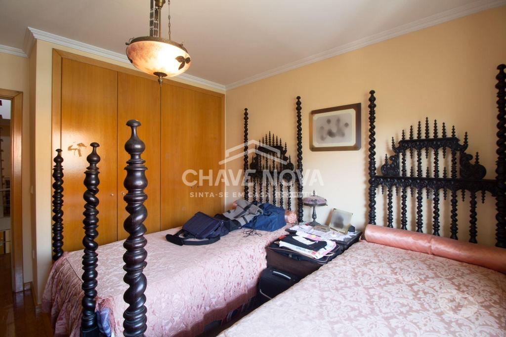 Apartamentos a venda Porto - Fotos para Porto-Moradia T4 na Senhora da Hora (PRTBV 00293)