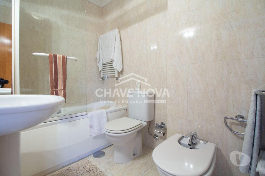 Apartamentos a venda Porto - Fotos para Porto-Moradia T4 na Senhora da Hora (PRTBV 00293)