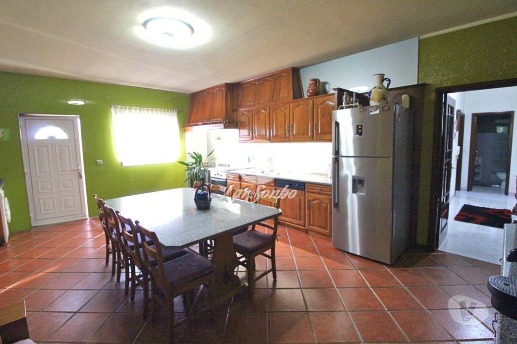 Apartamentos a venda Barcelos - Fotos para Moradia individual T4 com garagem fechada e jardim em Barcelos