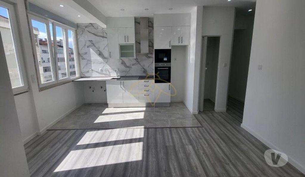 Apartamentos a venda Sintra - Fotos para Excelente Apartamento T2 renovado para venda em Monte Abraão,